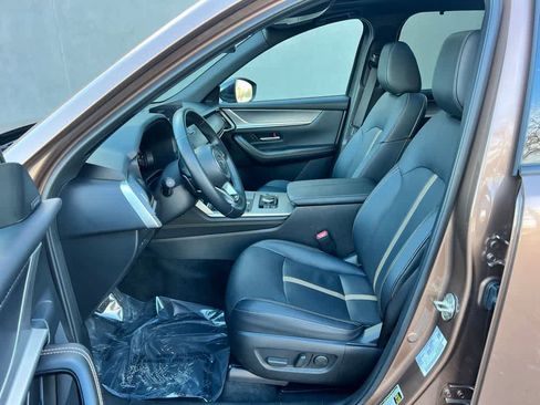 Certified 2025 MAZDA CX-70 Plug-In Hybrid w/ Premium Plus image 12