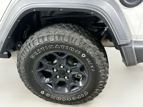 Used 2023 Jeep Wrangler Unlimited w/ 8.4" Radio Group AWD/4WD image 11