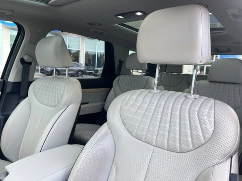 Used 2023 Hyundai Palisade Limited FWD image 13