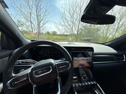 Certified 2025 GMC Terrain Elevation w/ Elevation Premium Package image 27