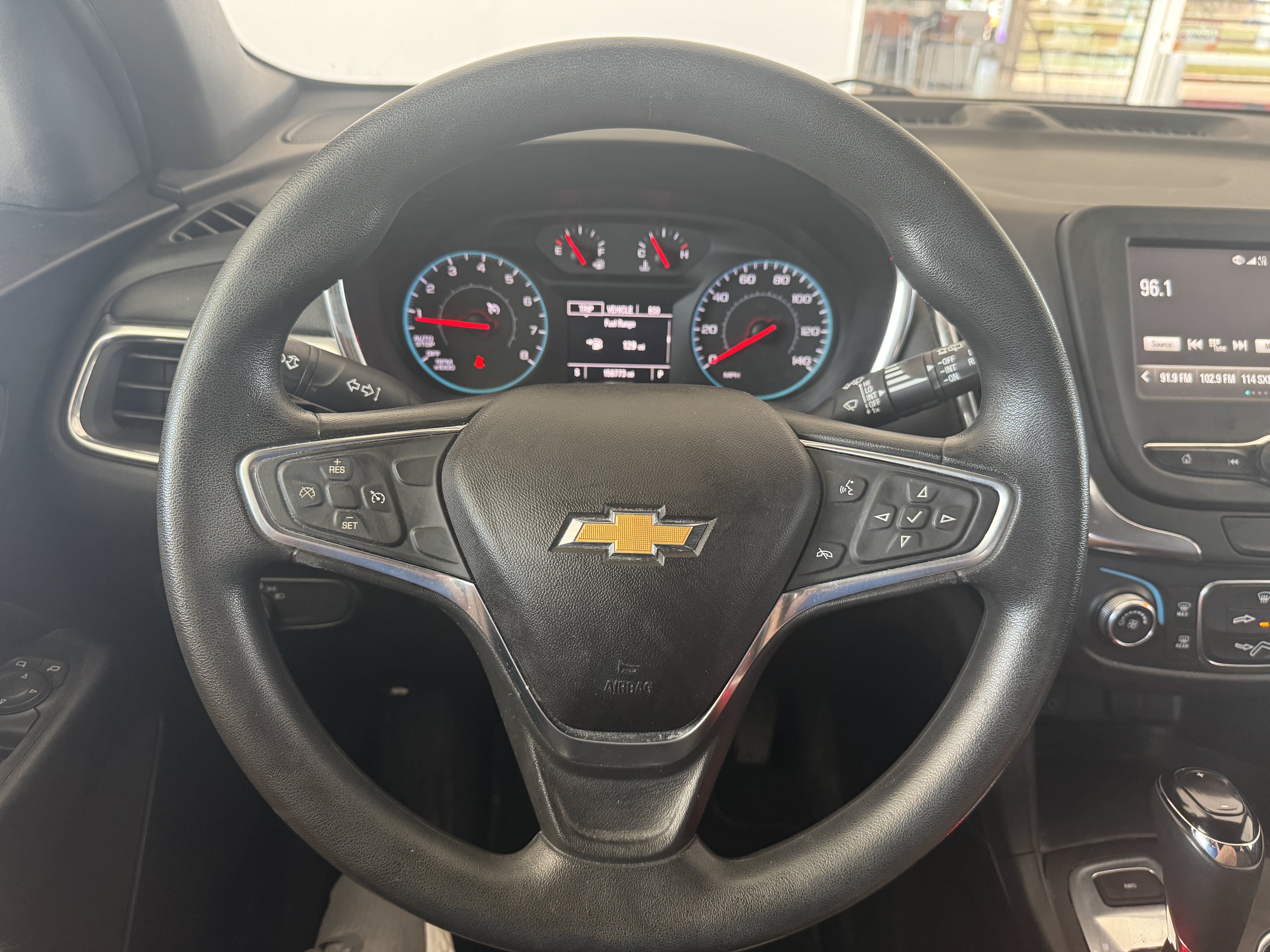 Used 2018 Chevrolet Equinox LT AWD/4WD image 11