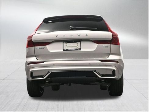 New 2026 Volvo XC60 T8 Plus w/ Protection Package Premier AWD/4WD image 24