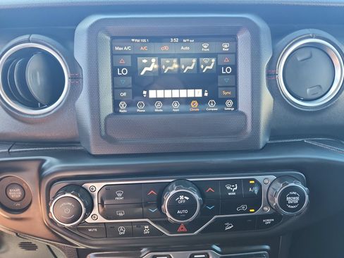 Certified 2020 Jeep Wrangler Unlimited Rubicon w/ Quick Order Package 28Y Recon AWD/4WD image 17
