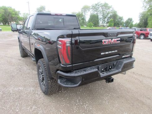 New 2026 GMC Sierra 2500 AT4X AWD/4WD image 9