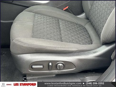 Used 2020 Chevrolet Blazer LT FWD image 18