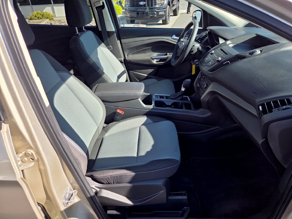 Used 2017 Ford Escape SE AWD/4WD image 20