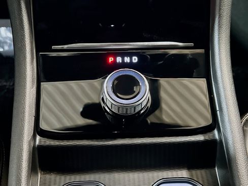 Used 2024 Jeep Grand Cherokee L Laredo AWD/4WD image 12