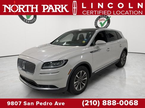 Used 2022 Lincoln Nautilus Reserve w/ Luxury Package FWD image 1