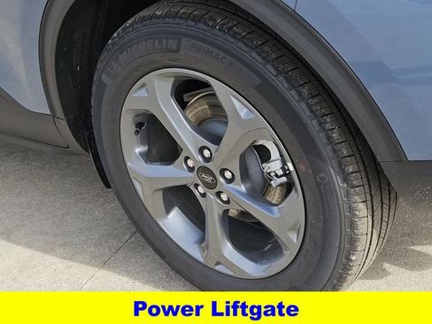 New 2026 Ford Escape ST-Line w/ Tech Pack #1 image 9