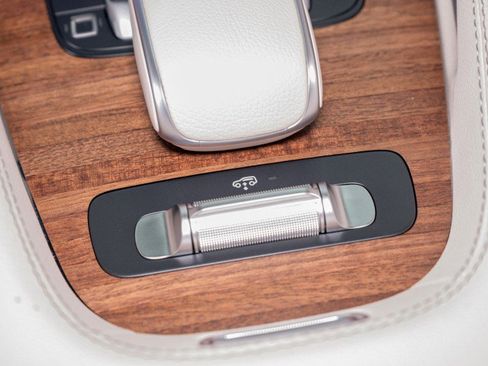 New 2026 Mercedes-Benz GLS 580 4MATIC image 23