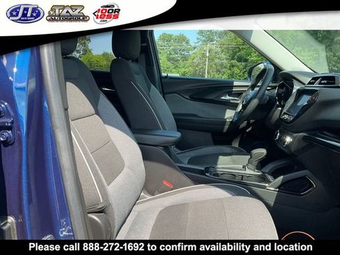 Used 2023 Chevrolet TrailBlazer LT w/ Convenience Package AWD/4WD image 13