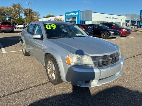 Used 2009 Dodge Avenger SXT image 1