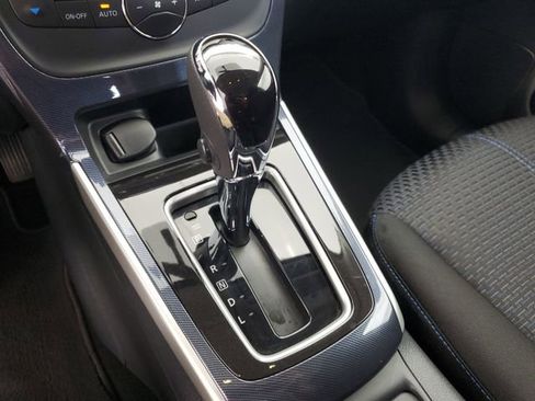 Used 2018 Nissan Sentra SR w/ Technology Package FWD image 30
