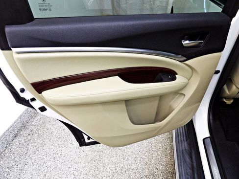 Used 2016 Acura MDX SH-AWD w/ Technology Package image 9