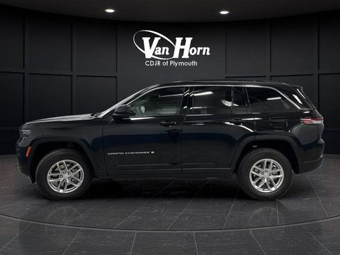 New 2025 Jeep Grand Cherokee Laredo X w/ Trailer Tow Package image 11