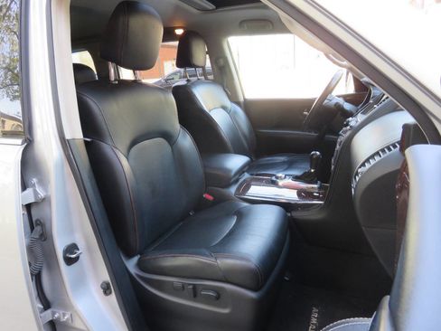 Used 2018 Nissan Armada SL w/ Premium Package AWD/4WD image 11