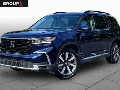 Used 2025 Honda Pilot Touring