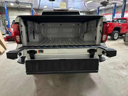 Certified 2023 GMC Sierra 1500 Elevation w/ X31 Off-Road Package image 10