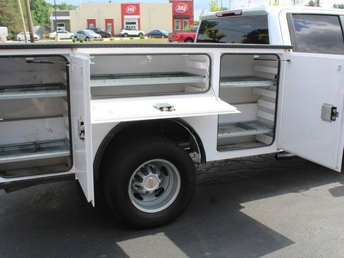 Used 2025 Chevrolet Silverado 3500 W/T w/ WT Convenience Package AWD/4WD image 39