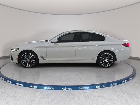 Used 2022 BMW 530i w/ Convenience Package image 9