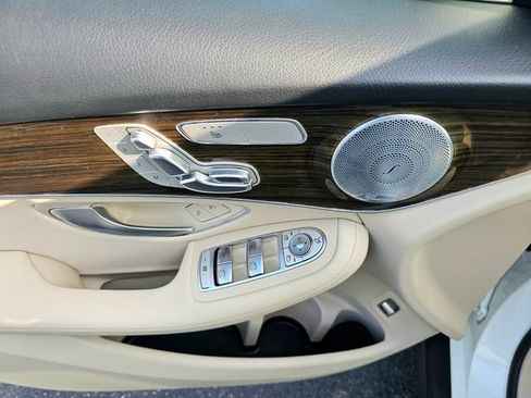 Certified 2020 Mercedes-Benz GLC 300 4MATIC image 22