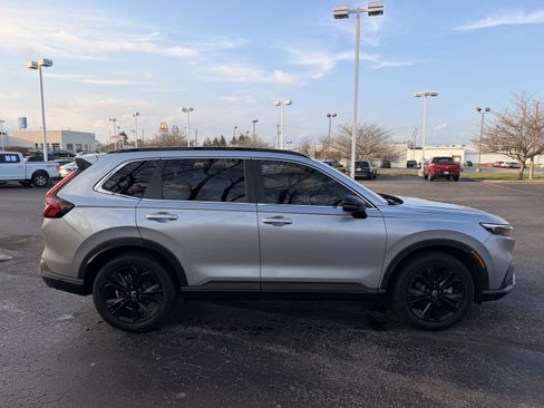 Used 2023 Honda CR-V Sport Touring image 2