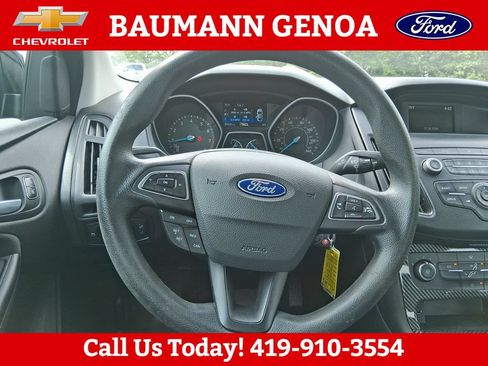 Used 2018 Ford Focus SE FWD image 17