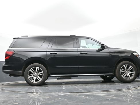 Used 2022 Ford Expedition Max Limited image 47
