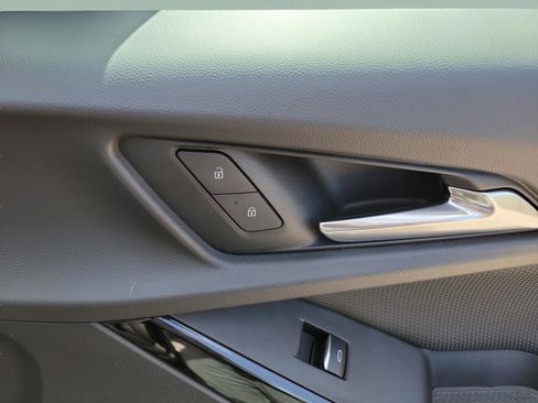 Used 2025 Chevrolet Equinox RS w/ Safety and Technology Package image 21