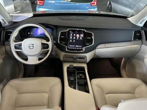 Used 2023 Volvo XC90 B6 Plus w/ Protection Package AWD/4WD image 4