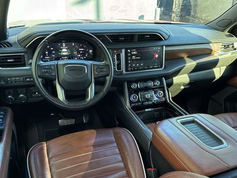 Used 2024 GMC Yukon Denali Ultimate image 7