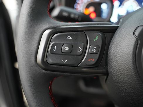 Used 2024 Jeep Gladiator Rubicon image 13