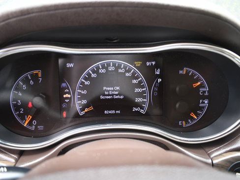 Used 2017 Jeep Grand Cherokee Overland w/ Jeep Active Safety Group AWD/4WD image 32