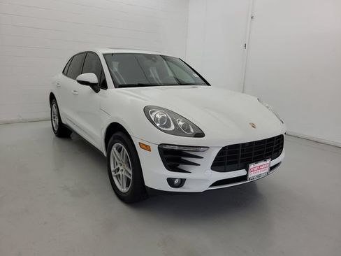 Used 2018 Porsche Macan AWD/4WD image 4