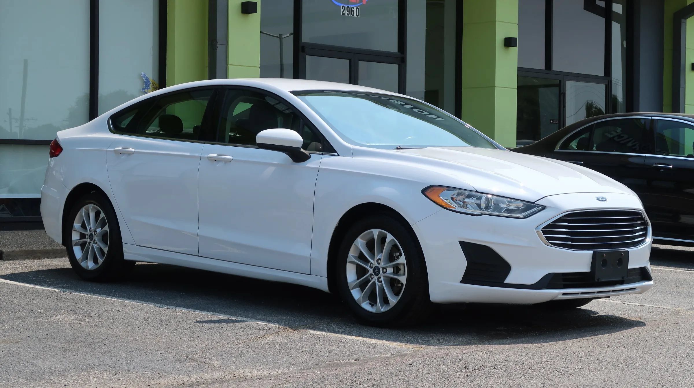 Used 2019 Ford Fusion SE FWD image 5