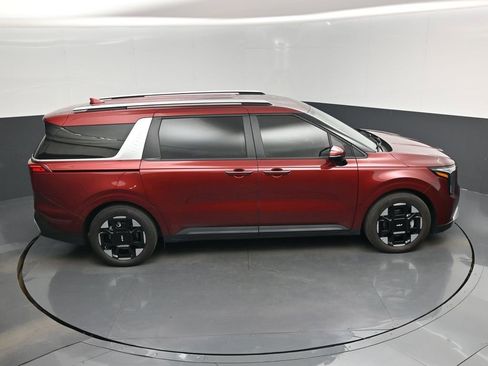 Certified 2025 Kia Carnival EX image 48