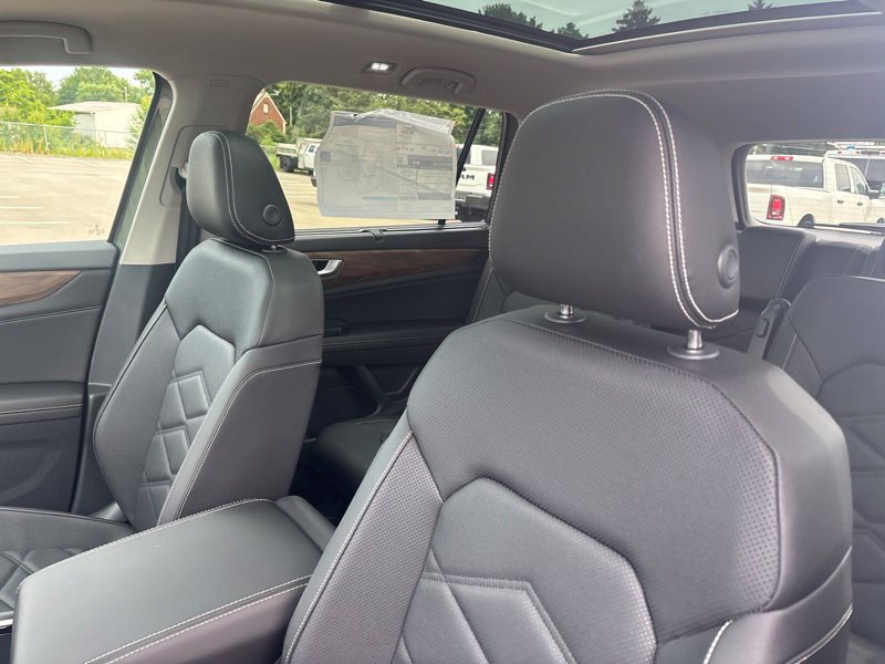 New 2026 Volkswagen Atlas SE FWD image 29