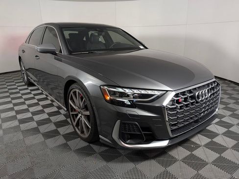 Used 2023 Audi S8 image 9