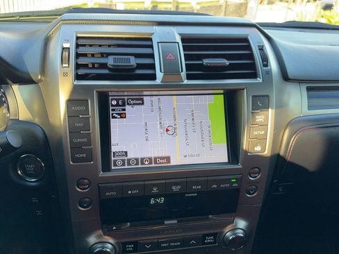 Used 2020 Lexus GX 460 Premium w/ Premium Package image 20