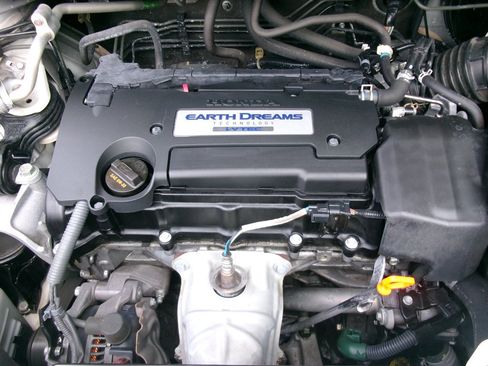 Used 2015 Honda CR-V LX image 45