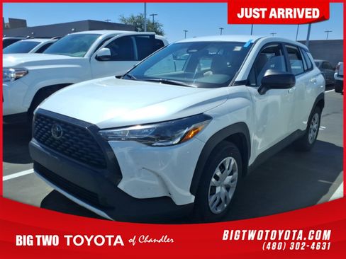 Used 2023 Toyota Corolla Cross L FWD image 1