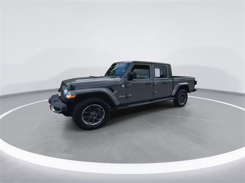 Used 2021 Jeep Gladiator Overland w/ Popular Equipment Package image 5