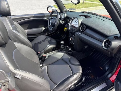 Used 2011 MINI Cooper S FWD image 12