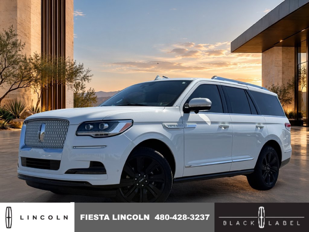 Used 2023 Lincoln Navigator Reserve AWD/4WD image 1