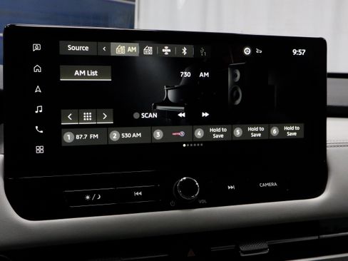 New 2025 Mitsubishi Outlander SE image 24