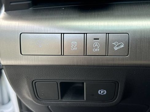 Used 2025 Hyundai Kona SE FWD image 24