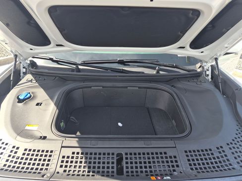 Certified 2026 Hyundai Ioniq 9 S RWD image 33