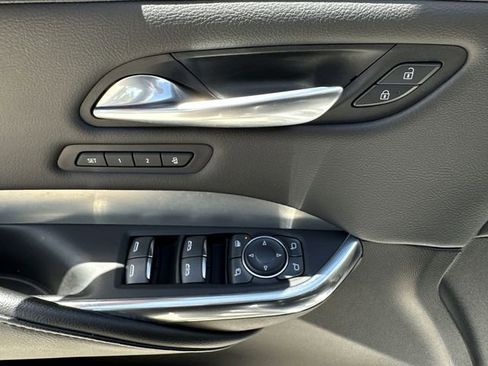 Certified 2022 Cadillac XT4 Premium Luxury w/ Enhanced Visibility Package image 21