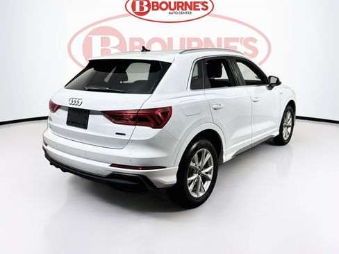 Used 2024 Audi Q3 2.0T Premium image 10