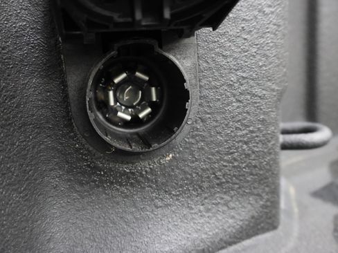 Used 2024 Chevrolet Silverado 2500 Custom w/ Custom Value Package image 28